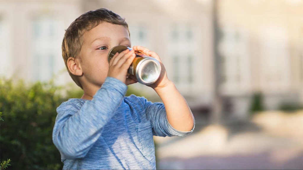 Bebidas energéticas a jovens e crianças